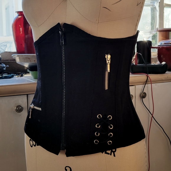 Burleska Gothic Steel Boned Corset size 22 XS-S - Picture 2 of 12